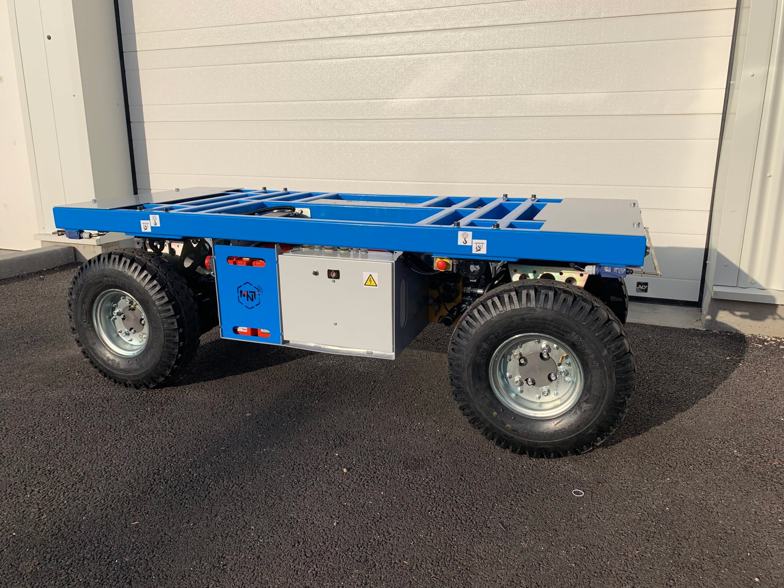 ECM 400 (4000 kg - Batteria) 3 ECM 400 (4000 kg - Batteria) - immagine 3